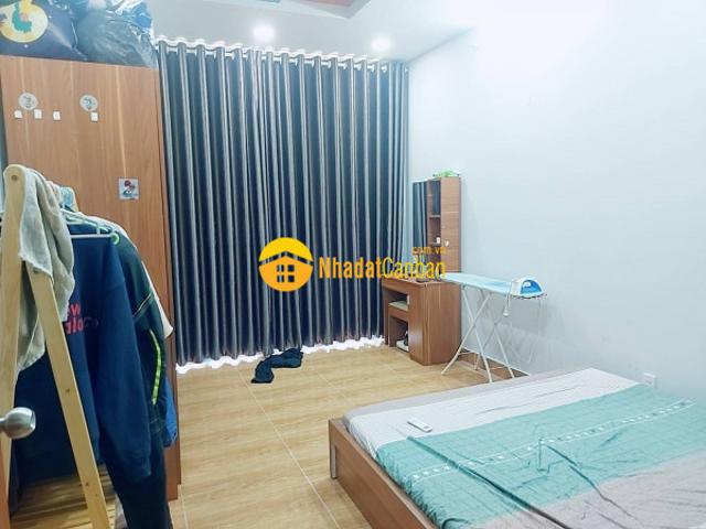 Nhà mặt phố bán