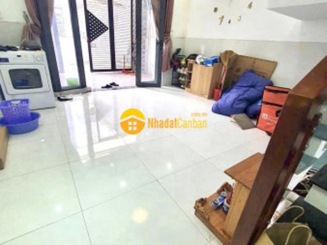 Nhà mặt phố bán