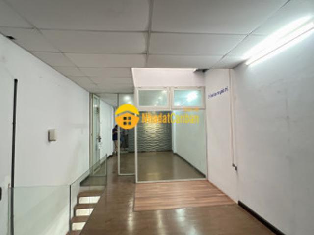 Nhà mặt phố bán