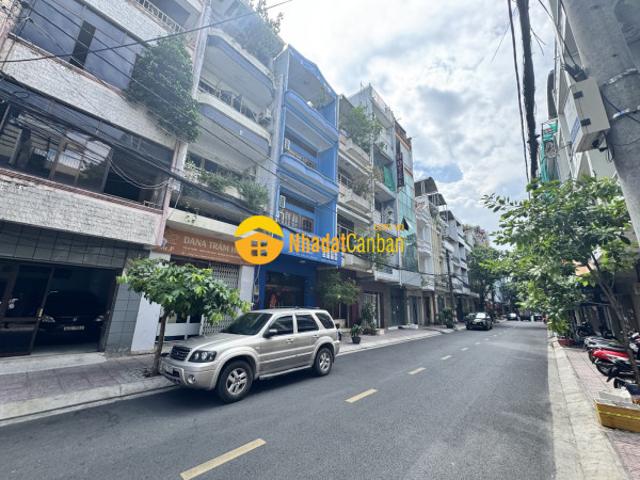 Nhà mặt phố bán