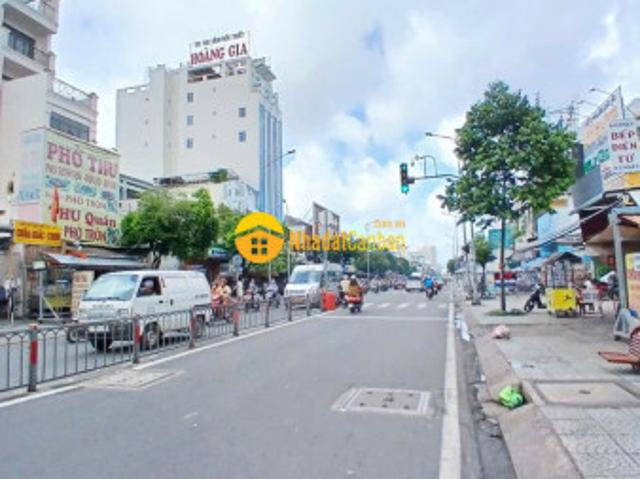 Nhà mặt phố bán