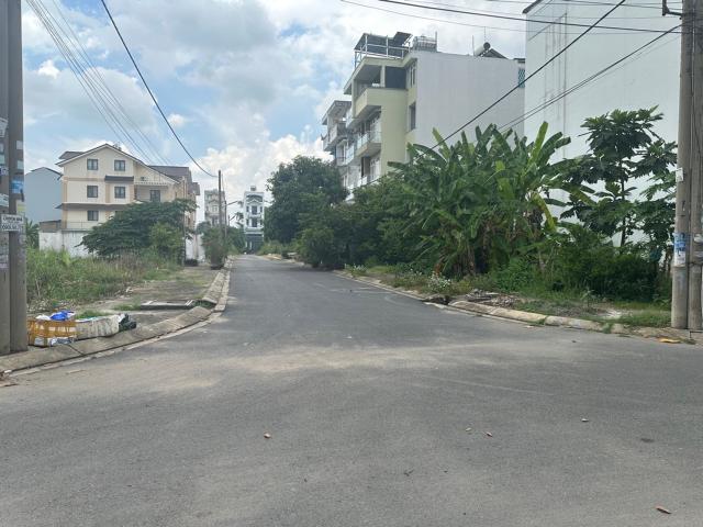 Nhà mặt phố bán
