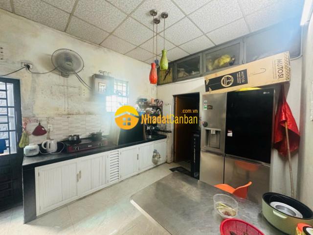 Nhà mặt phố bán