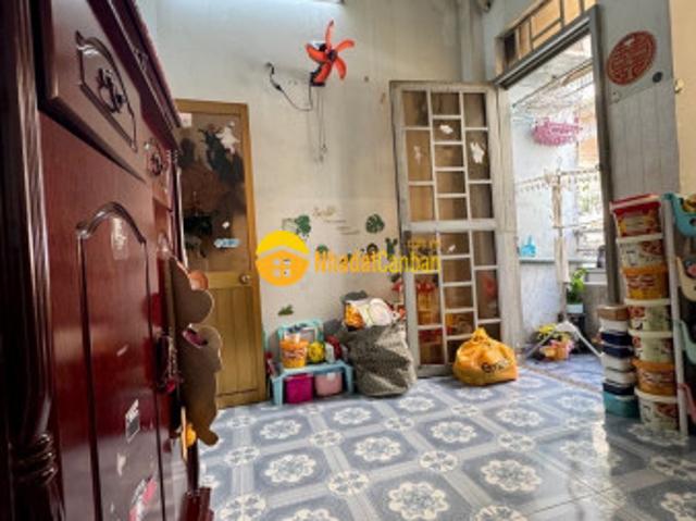 Nhà mặt phố bán