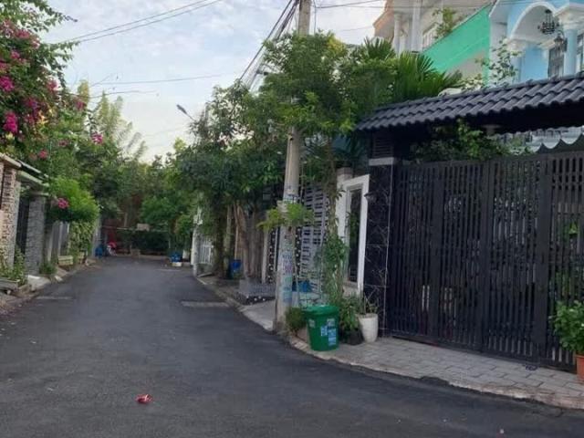 Nhà bán tại Khuôn viên UBND Thành phố Hồ Chí Minh, Thành phố Hồ Chí Minh