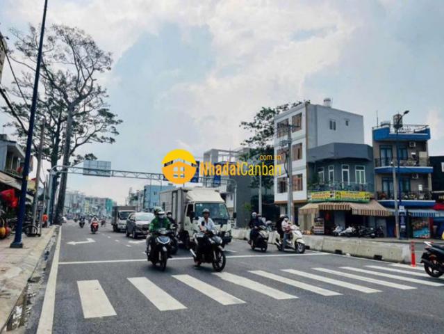Nhà mặt phố bán