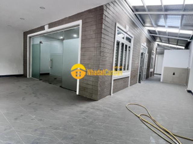Nhà mặt phố bán