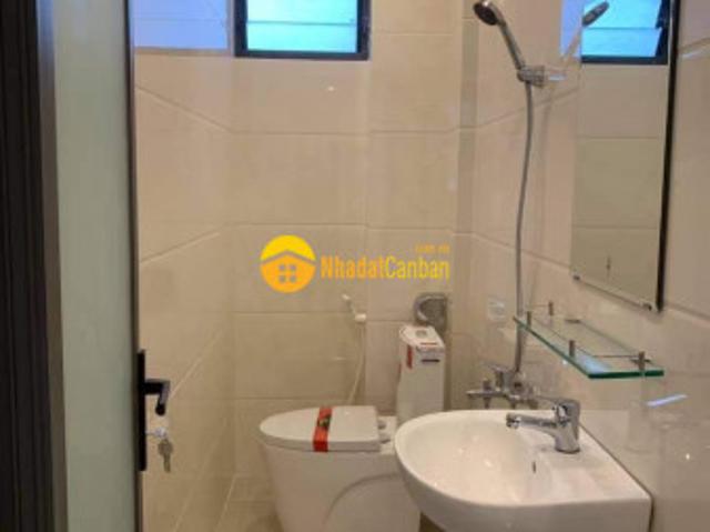Nhà mặt phố bán