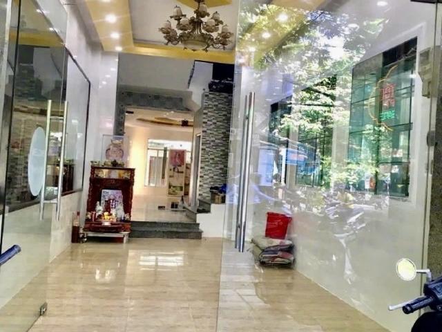 Nhà mặt phố bán