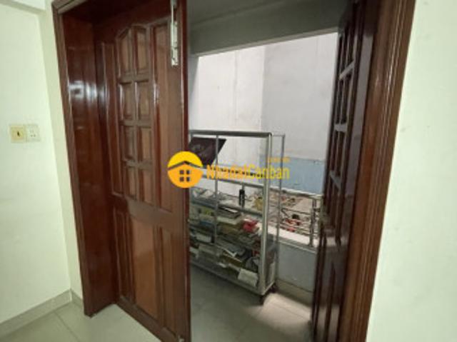 Nhà mặt phố bán