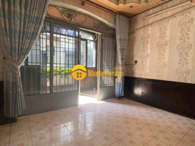 Nhà mặt phố bán