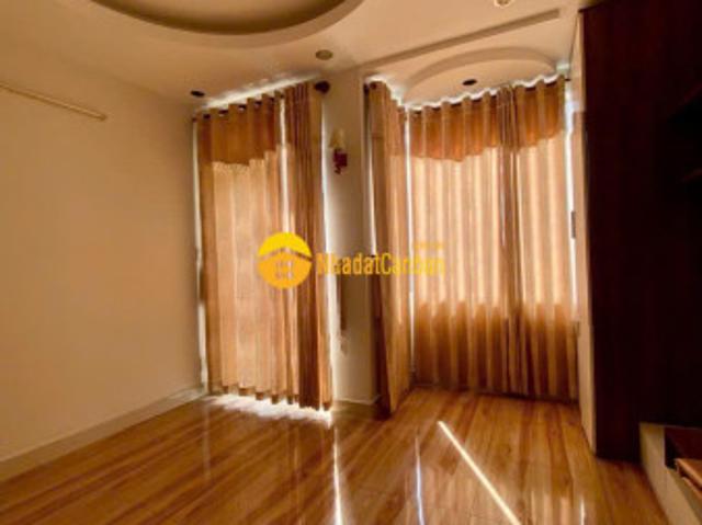 Nhà mặt phố bán