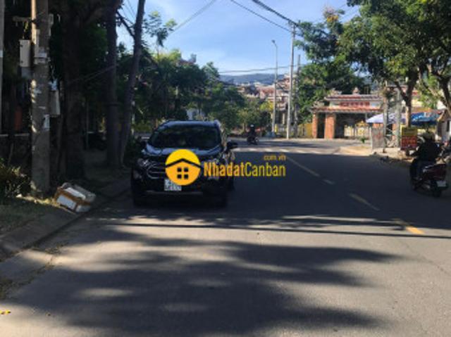 Nhà mặt phố bán
