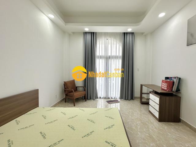 Nhà mặt phố bán