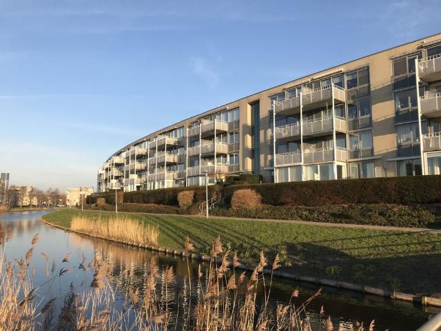 Appartement te huur in Velserbroek, Noord Holland