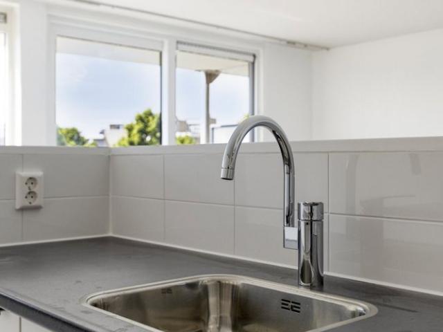 Appartement te huur in Velserbroek, Noord Holland