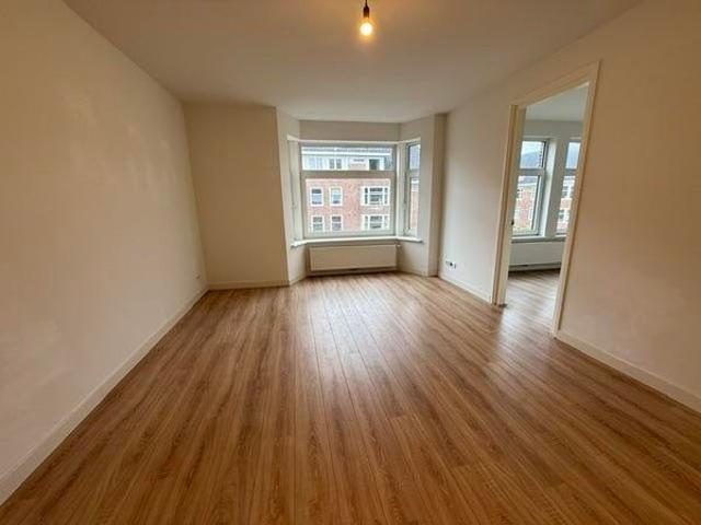 Appartement te huur in Rivierenbuurt, Amsterdam