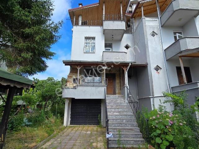 Ünye içerisinde satılık Villa