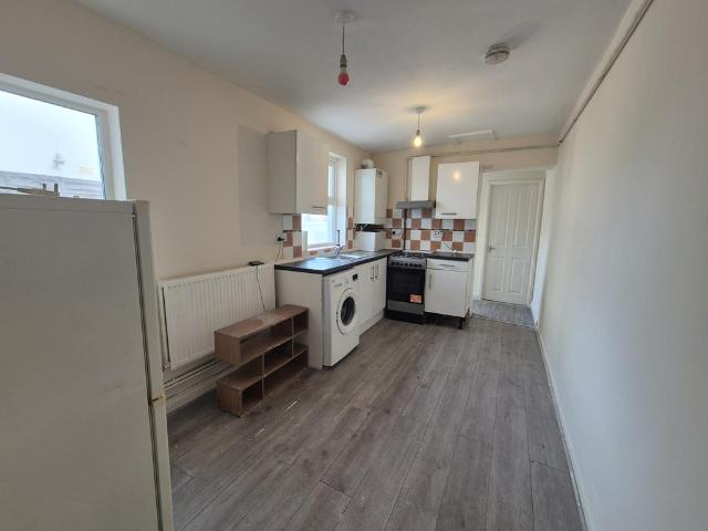Apartment for rent in South End, Bedford