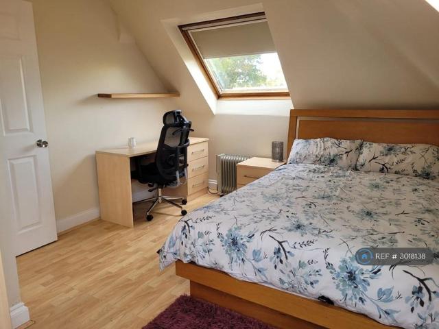 House for rent in Horsell, Woking