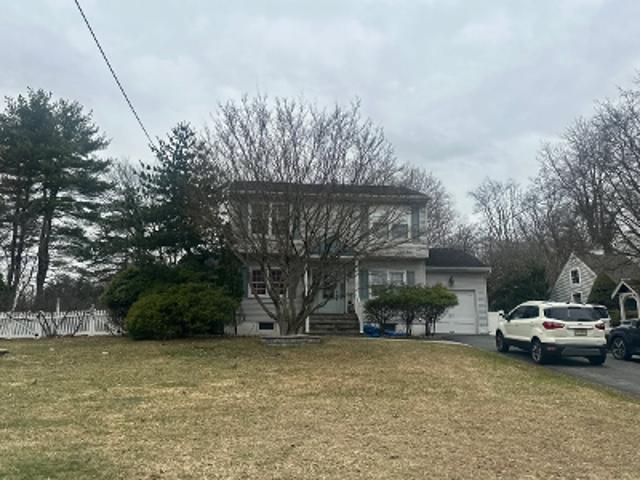 House for sale in Franklin Lakes, New Jersey