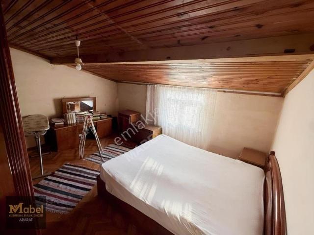 Sondurak, Esenler içerisinde kiralık mülk