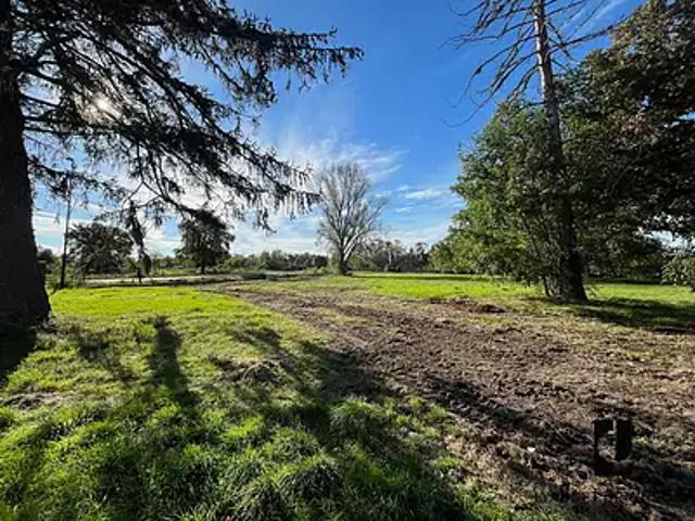 Terrain vente à France métropolitaine, Mably