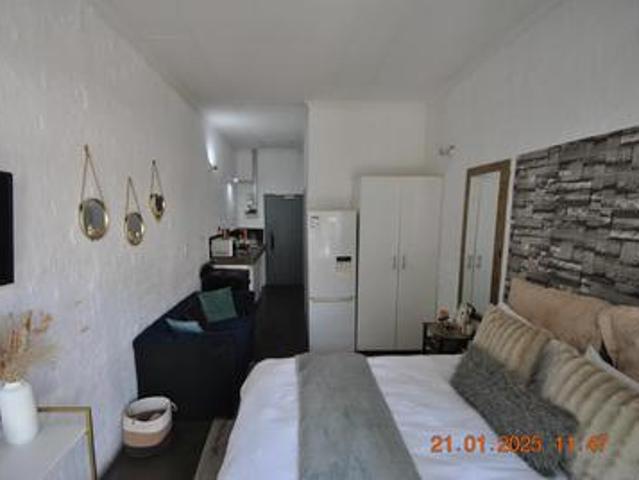 Apartment for sale in Vosloorus, Gauteng