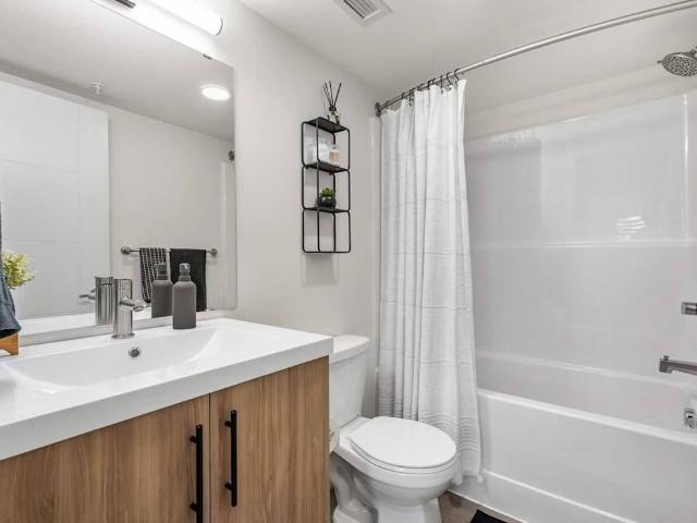 Apartment for rent in Wedgewood, Alberta
