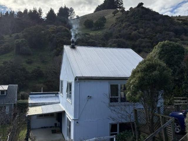 House for rent in Otakou