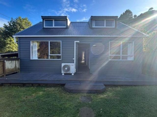 House for rent in Otakou
