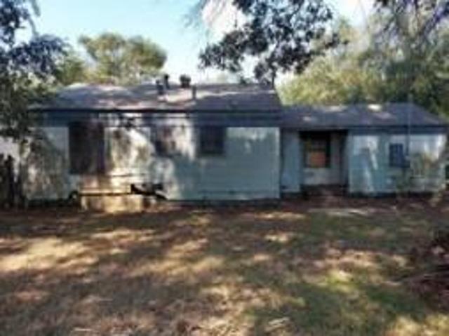 House for sale in Wake Village, Bowie County