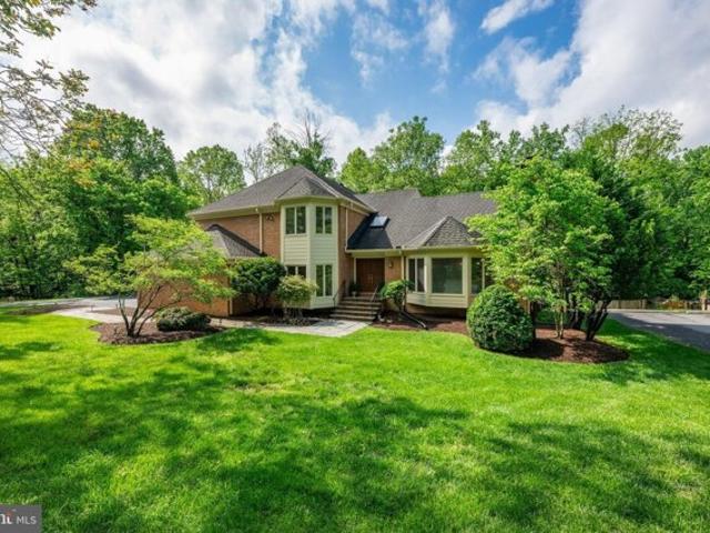 House for sale in Potomac