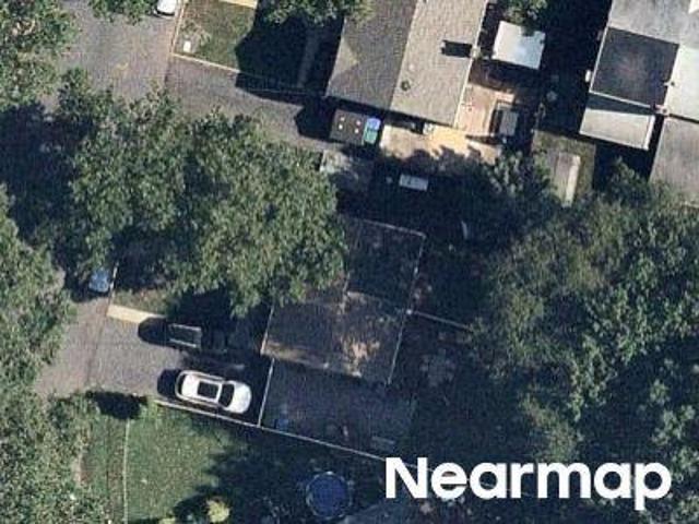 House for sale in Raritan Manor, Edison
