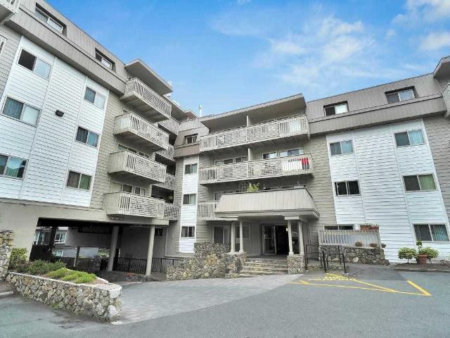 Apartment for rent in Esquimalt, British Columbia