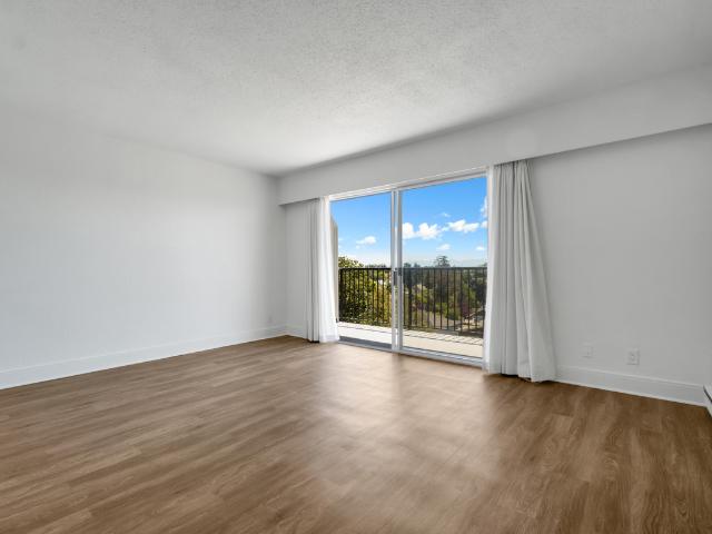 Apartment for rent in Esquimalt, British Columbia