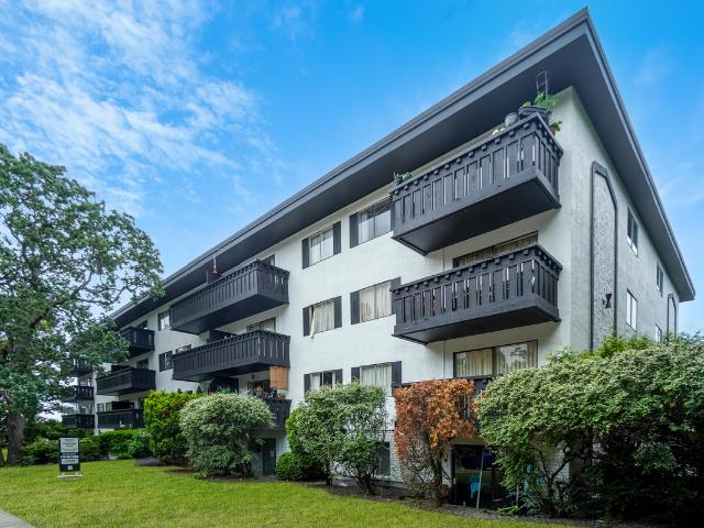 Apartment for rent in Esquimalt, British Columbia