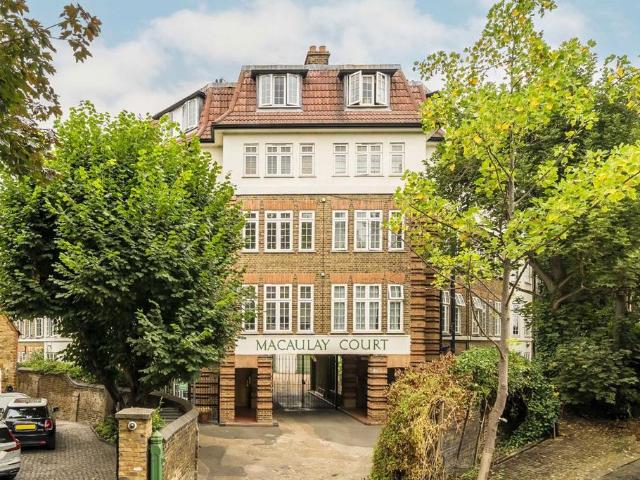 Apartment for rent in Clapham, Greater London