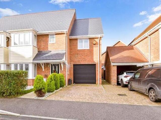 House for sale in Snodland, Bourne Vale