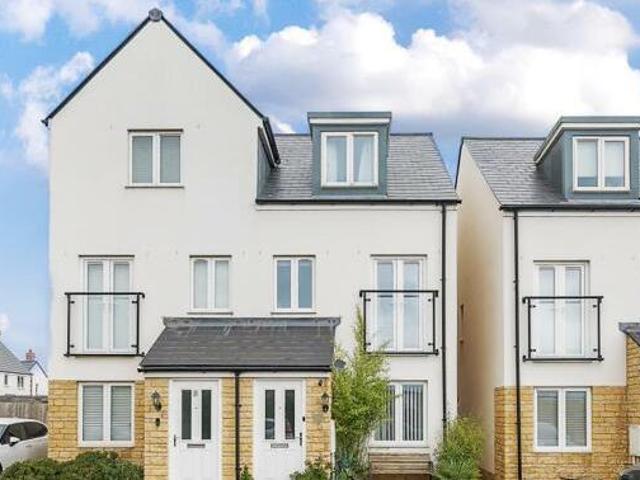 House for sale in Black Bourton, Oxfordshire