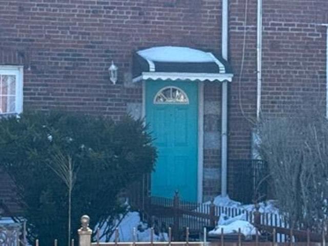House for sale in The Bronx, Arverne