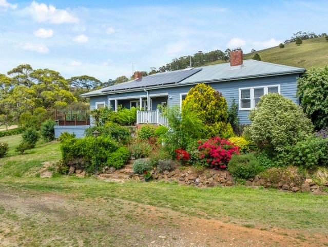 House for sale in Goldie, Victoria