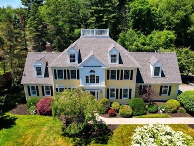 House for sale in North Reading, Massachusetts