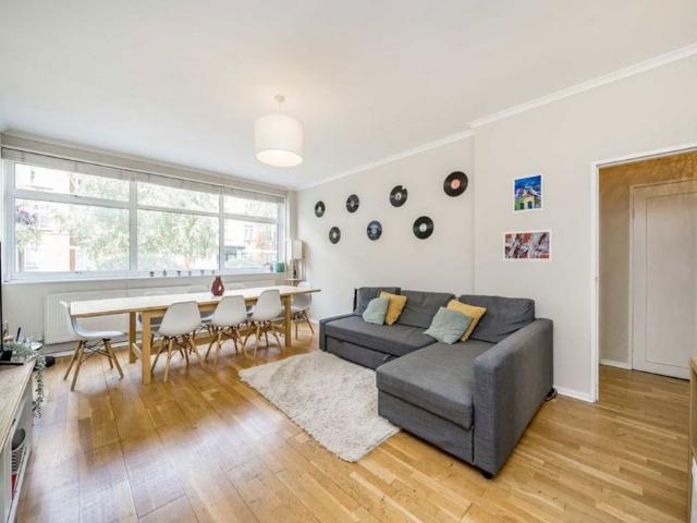 Apartment for rent in St. John's Wood, Greater London