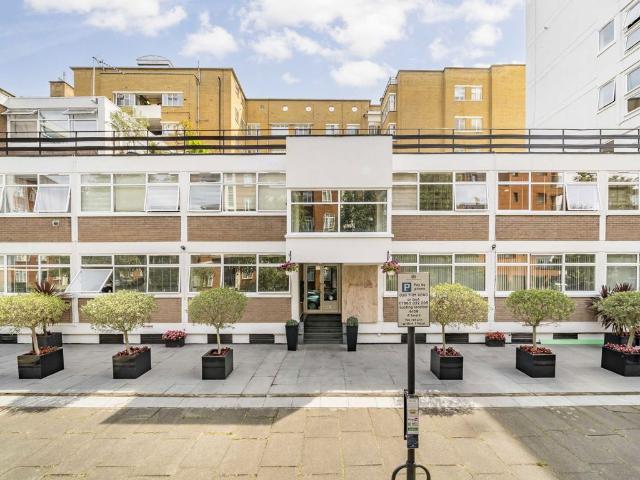 Apartment for rent in St. John's Wood, Greater London