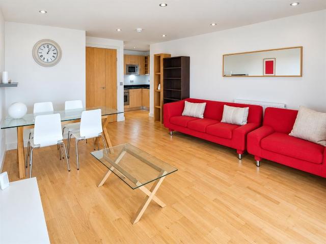 House for rent in Steander, Leeds