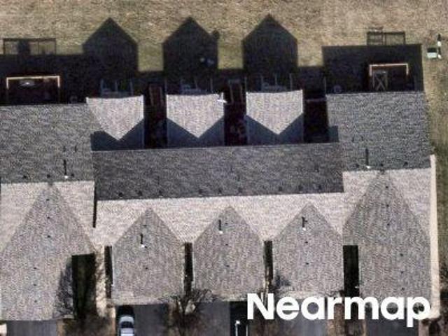 Townhouse for sale in Elgin, Illinois