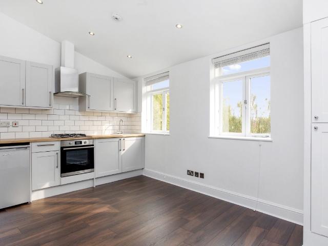 Apartment for rent in Barnsbury, Greater London