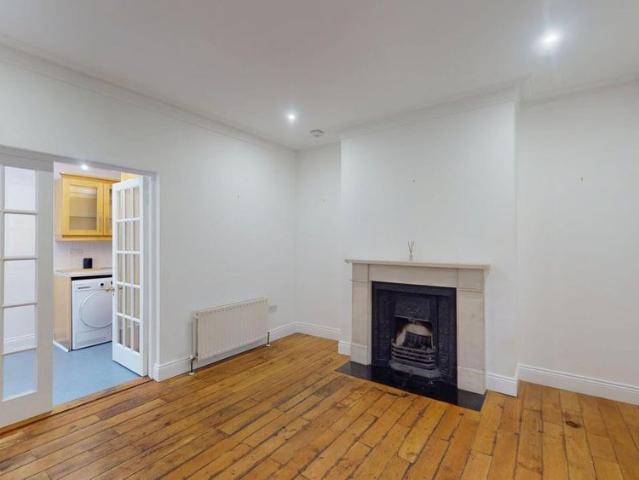 Townhouse to rent in Bluebell, North Tipperary