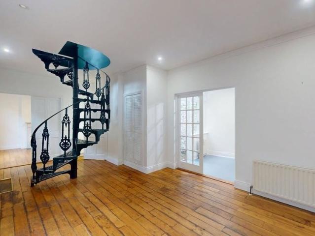 House to rent in Bluebell, North Tipperary